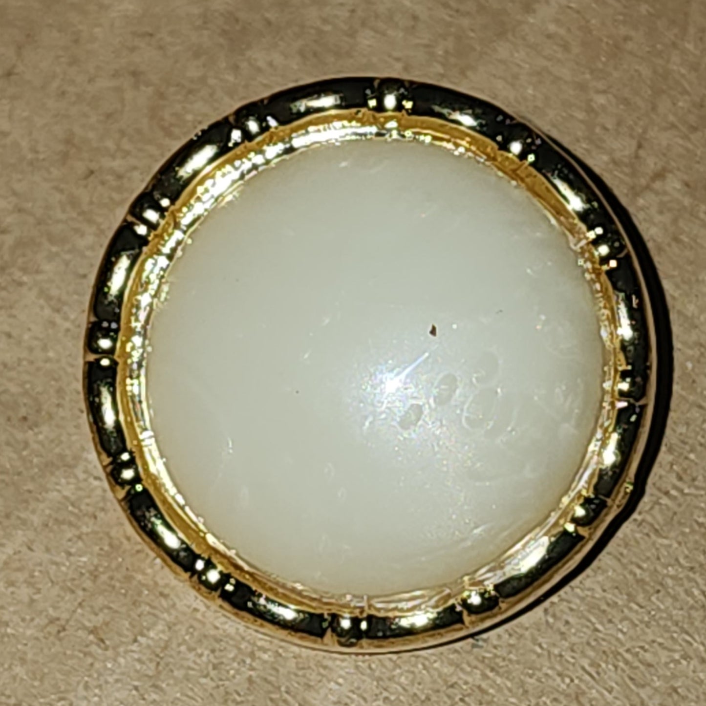 Gold framed dome button 21mm shank back