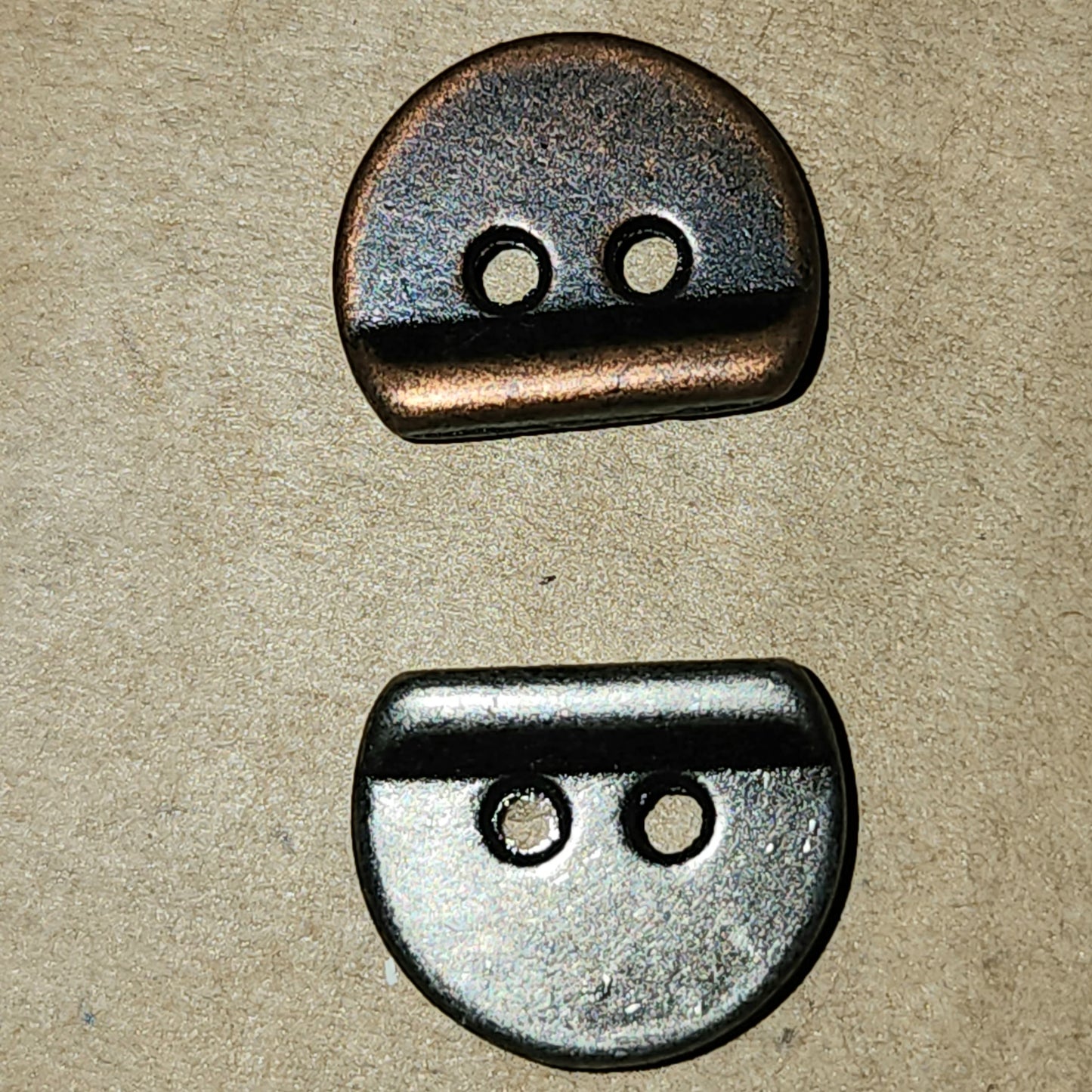 Copper and nickel round (flat side) buttons 10mm