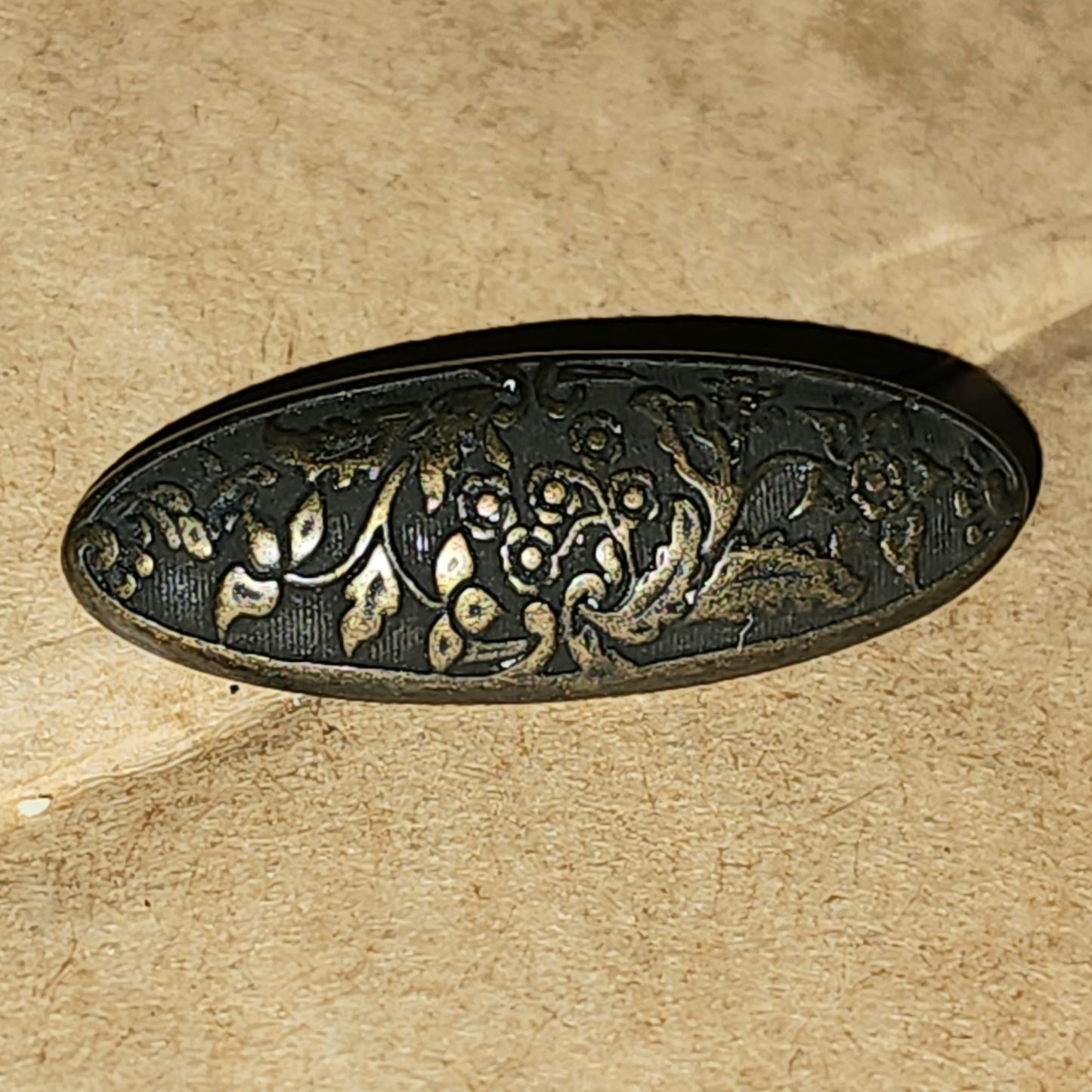 Decorative metal bar button - shank back