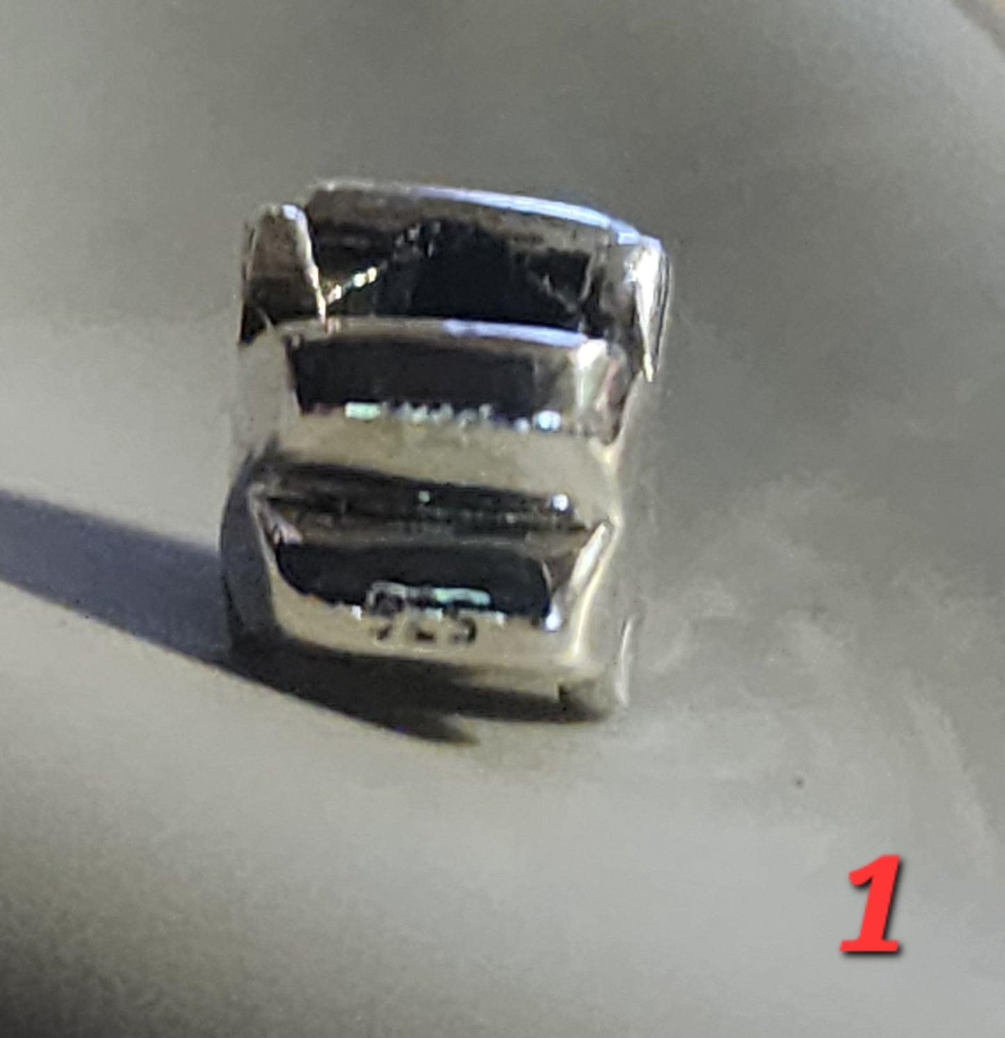 Sterling silver teddy bear bead