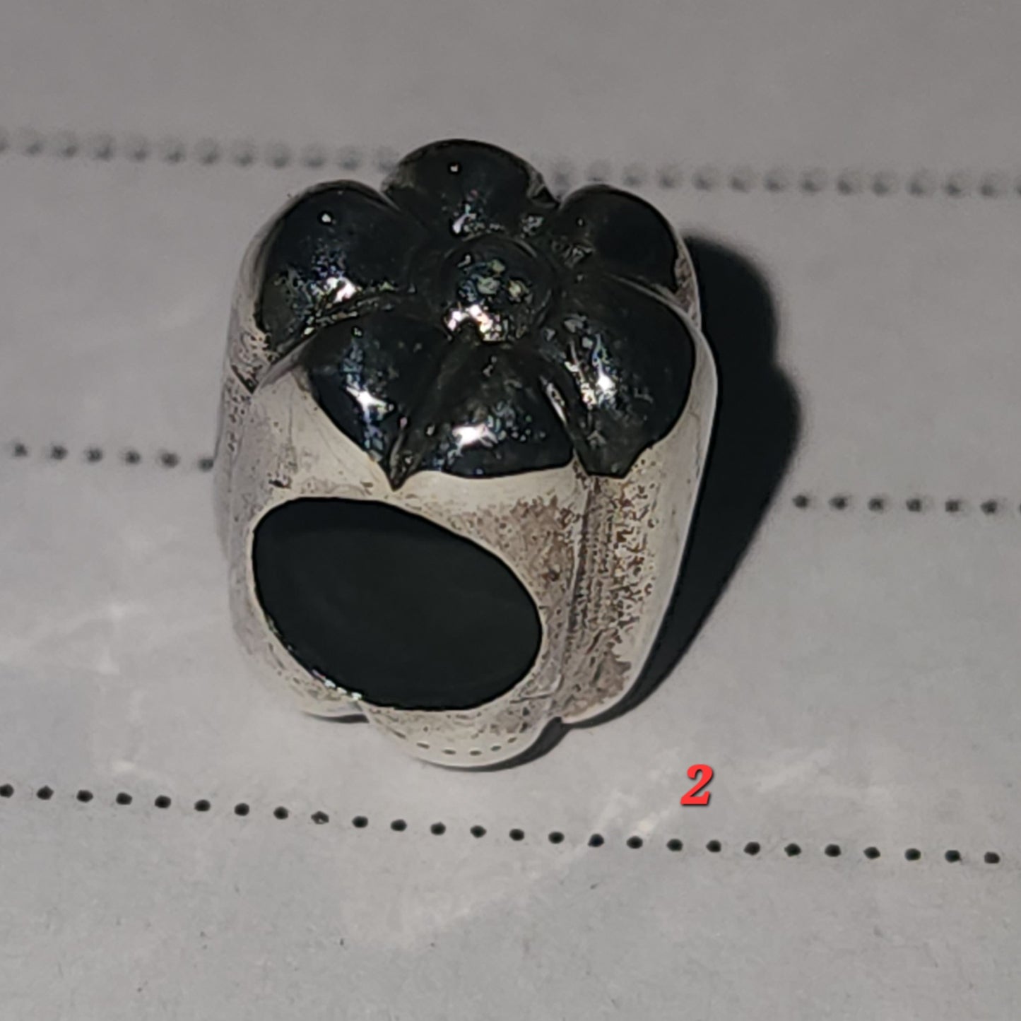 Sterling silver tall daisy bead