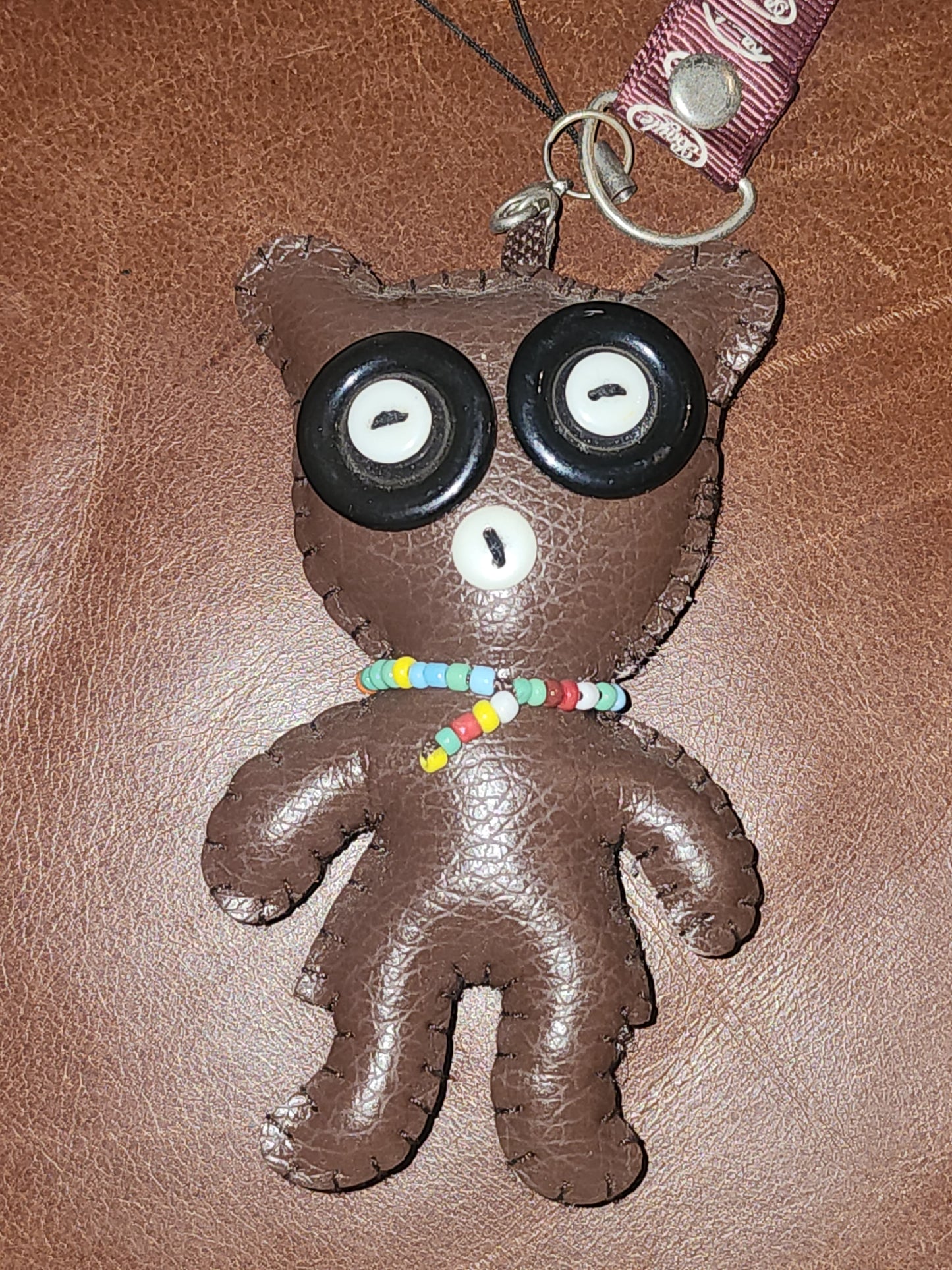 Vinyl brown bear keyring 10cm