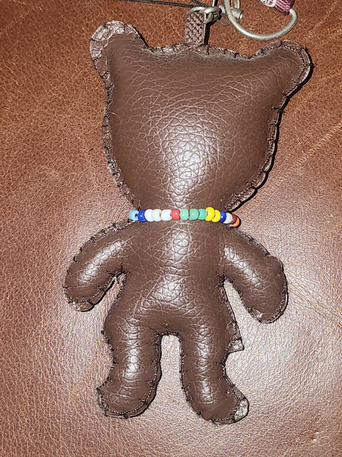 Vinyl brown bear keyring 10cm