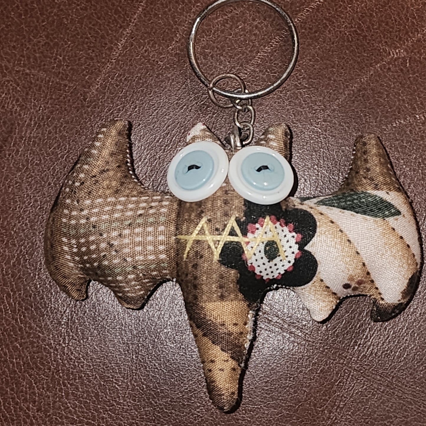 Fabric bat keyring 8.5cm
