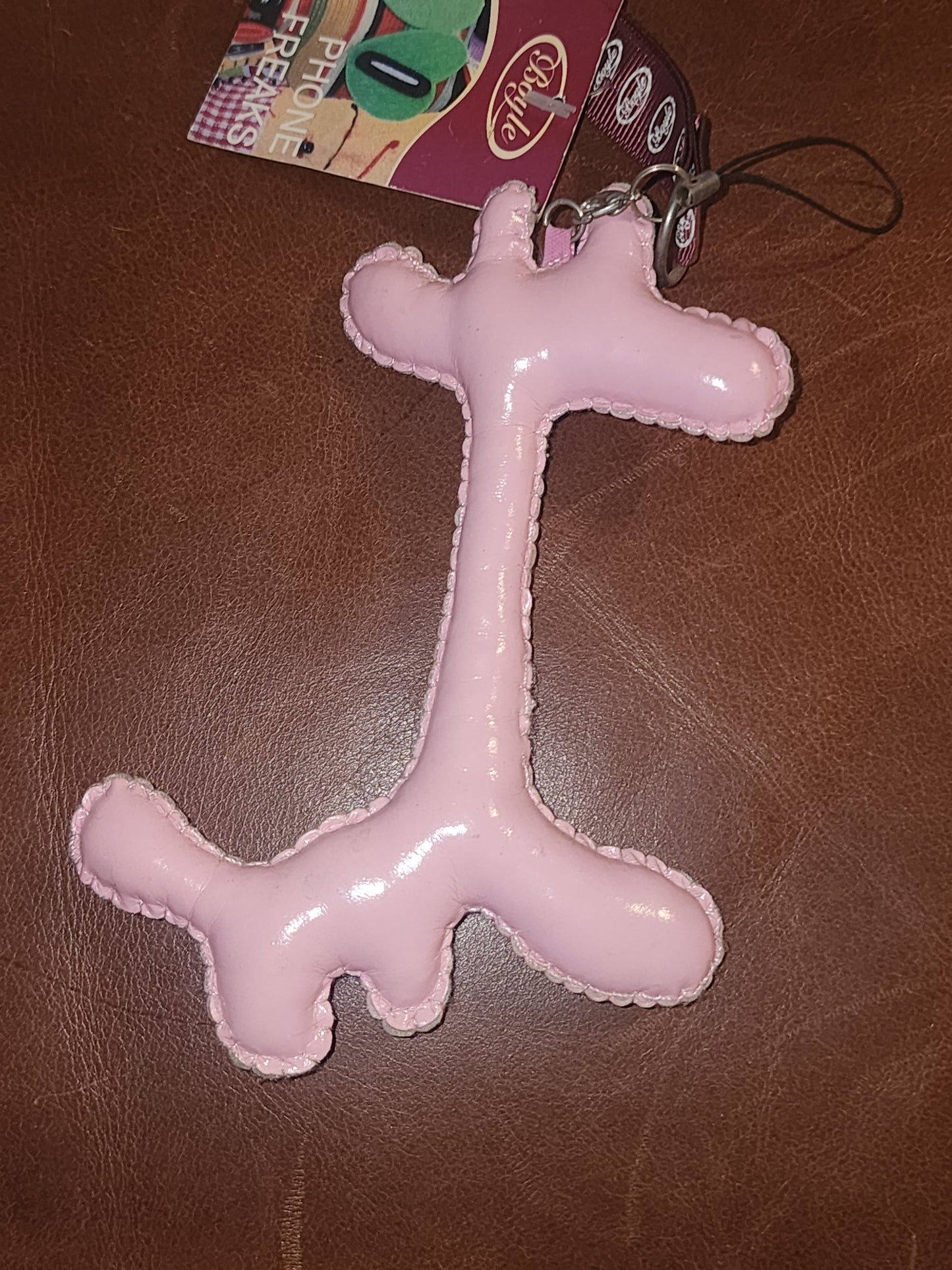 Pink vinyl funky giraffe keyring