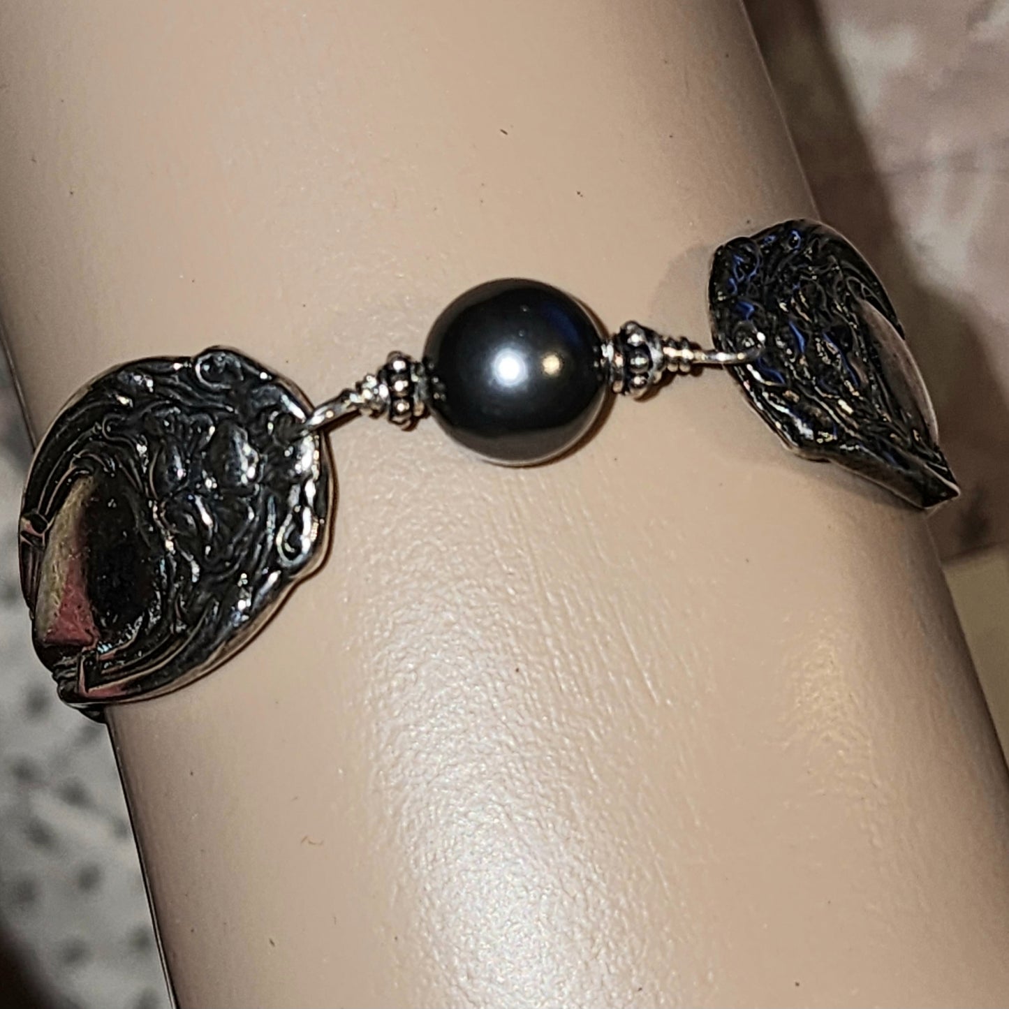 Silver spoon company pearl bracelets (white or black pearl)