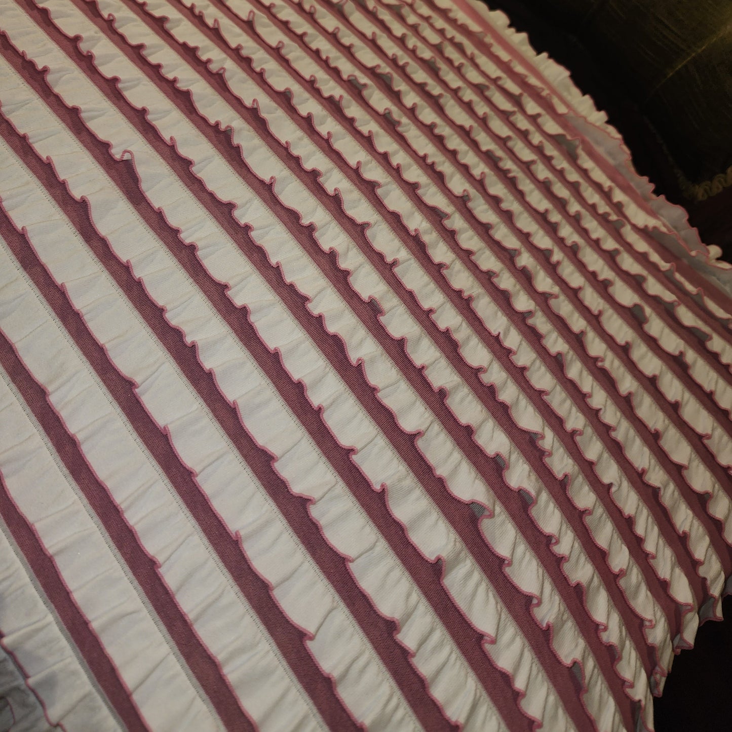 Mini ruffle stretch fabric 140cm wide - hot pink and white