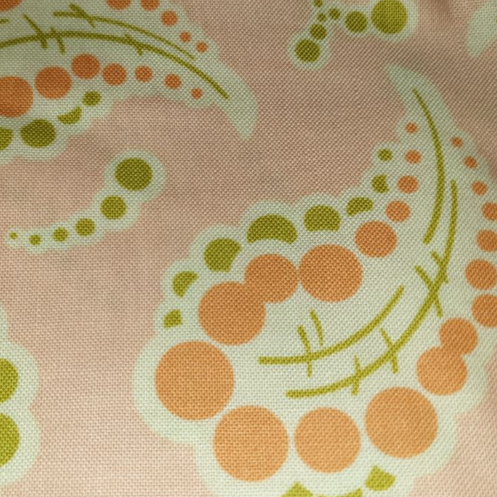 Heather Bailey - Freshcut - D1587-702 dotted paisley peach