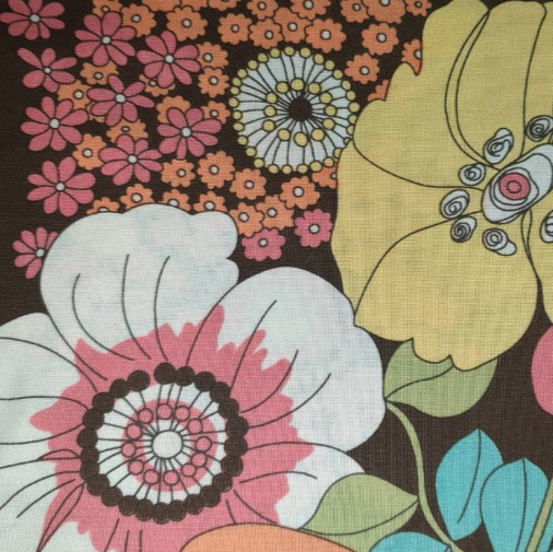 Moda - Urban Chiks - Summer in the City 31000-11 Mocha Pocketful of Posies