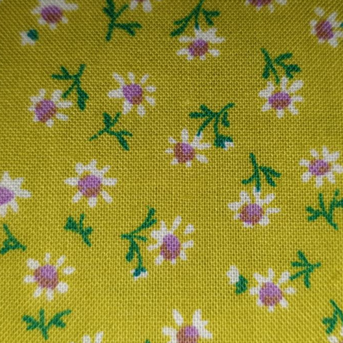 Sevenberry Daisy Green 56114 (petite garden buds)