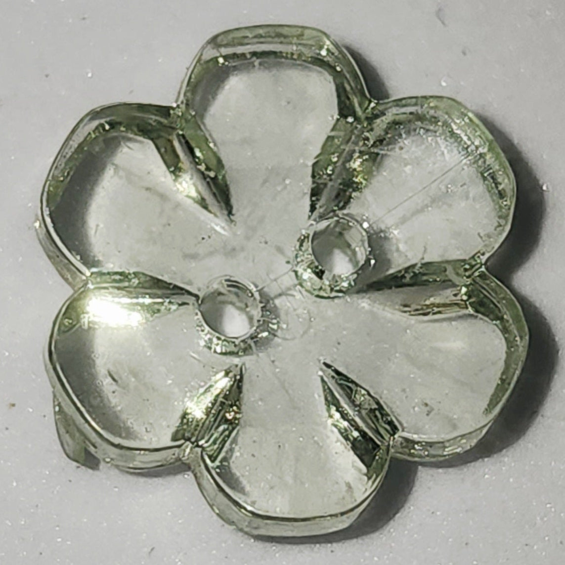Clear Flower Button mint green 1.5cm