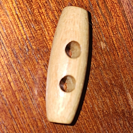 Wooden toggle in 2 sizes