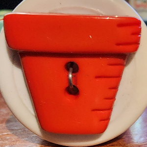 Flowerpot button red 2cm high