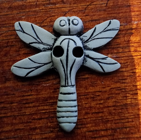 Dragonfly Light Grey 2.8cm