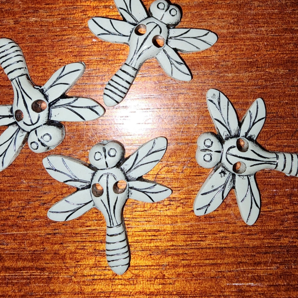 Dragonfly Light Grey 2.8cm