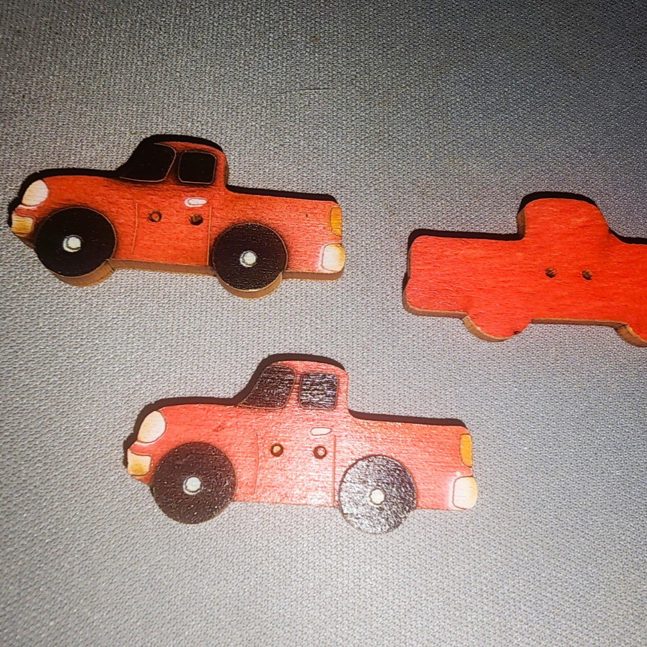 Red pickup truck wooden handpainted button 130411 (1.25" wide)