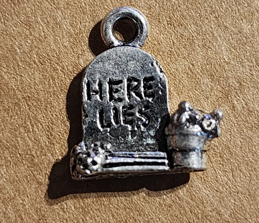Metal tombstone charm (headstone)