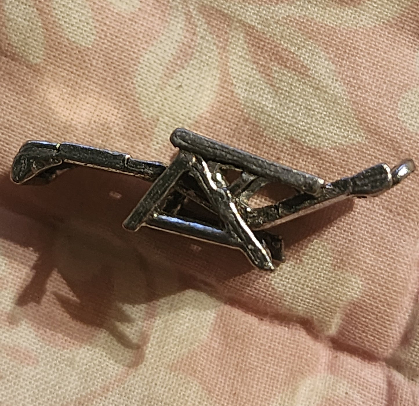 Metal folding deckchair charm