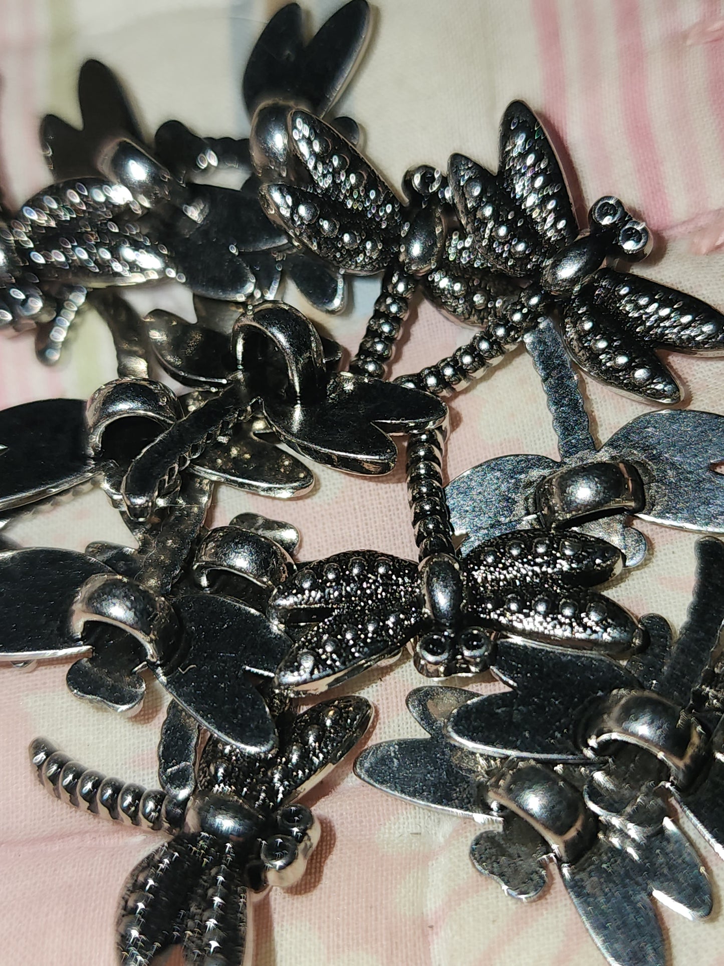 Dragonfly button silver 2cm (plastic)