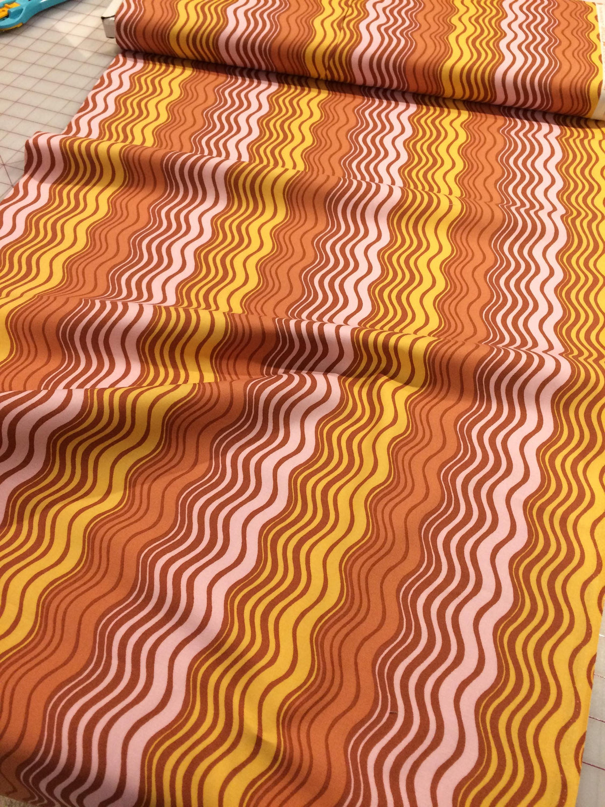 Amy Butler - Midwest Modern 2 - Ripple Stripe - Rust AB31