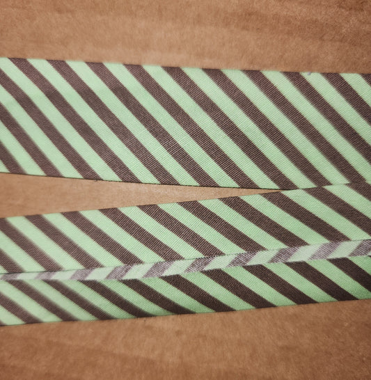 Polycotton Bias Binding 25mm Mint chocolate diagonal stripe