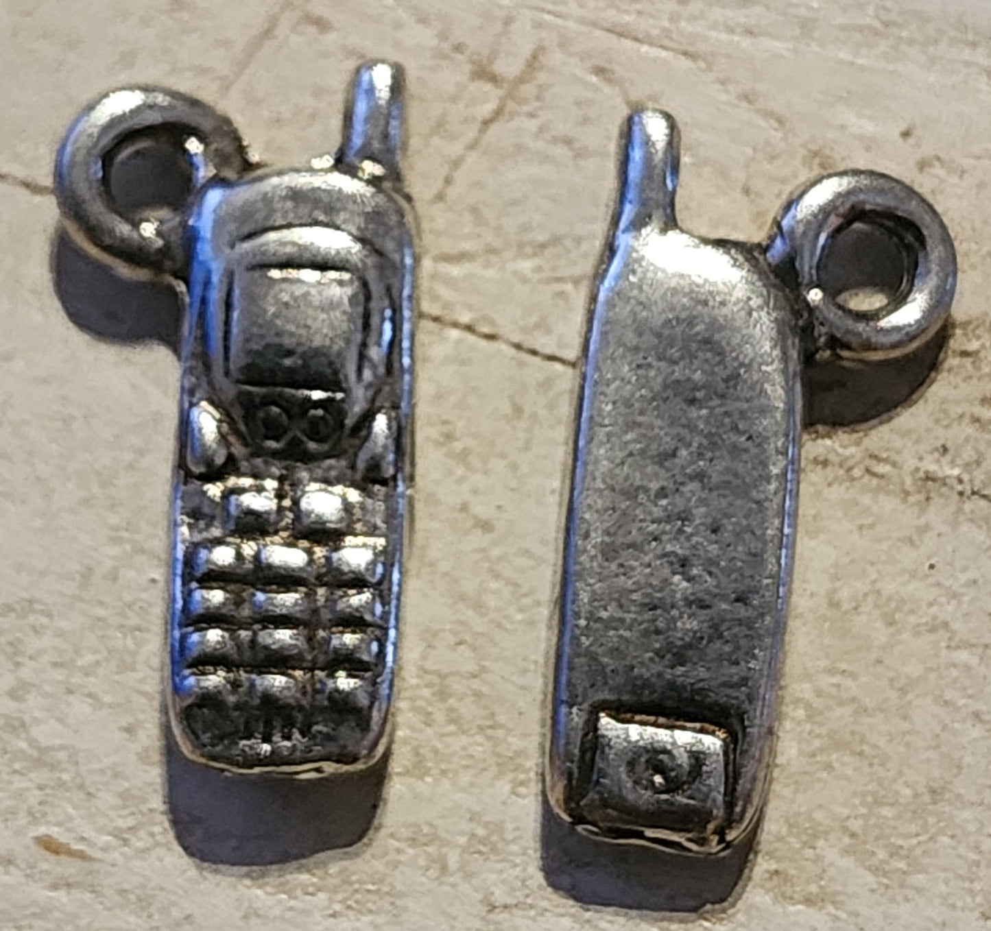 Metal Cell Phone Charm (mobile phone)