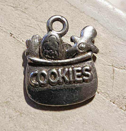 Metal cookies jar charm