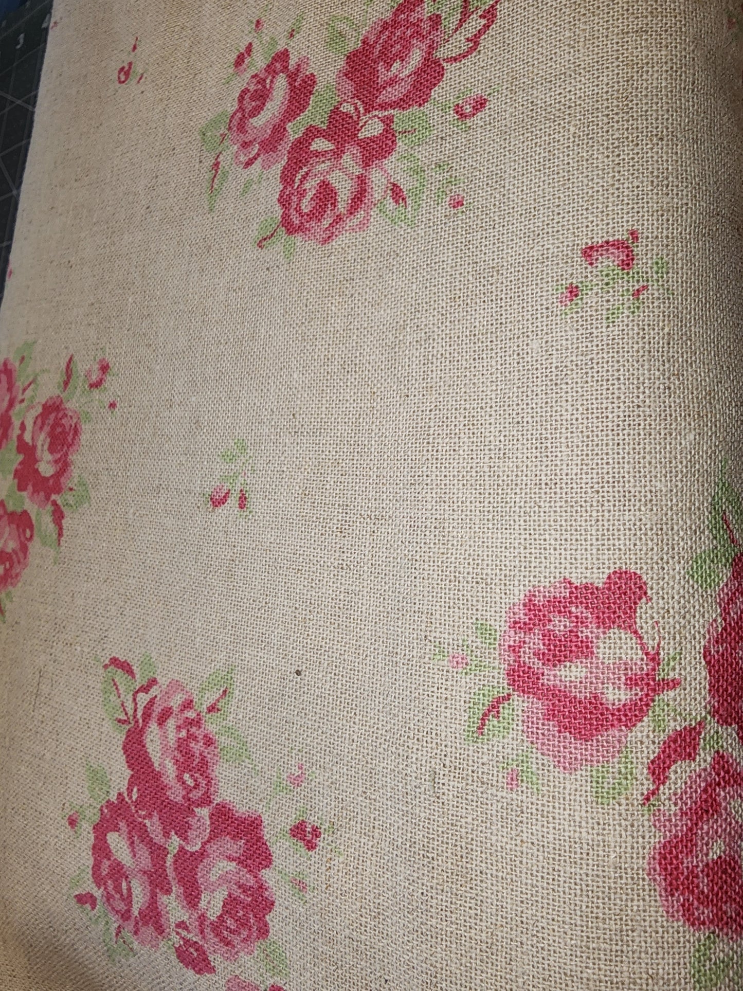 Kokka Trefle  hot pink floral rustic linen *