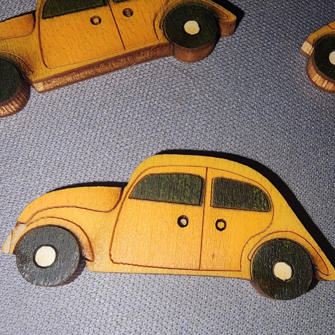 Wooden yellow car button (3.5cm)  130411